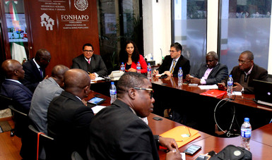 Reunión de trabajo entre funcionarios de Côte D'Ivoire y el FONHAPO