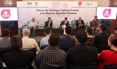 La Titular de la SEDATU participó en la Mesa de Diálogo: Jalisco frente a la Nueva Agenda Urbana, primer evento que se organiza en nuestro país después de la Cumbre mundial.