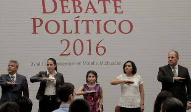 Debate Político 2016.