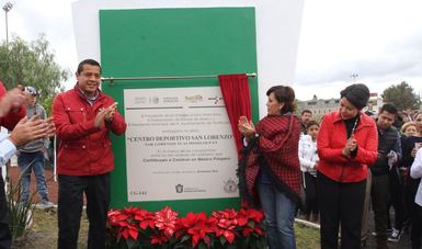 La secretaria Rosario Robles inauguró el centro deportivo "San Lorenzo", en Teotihuacán.