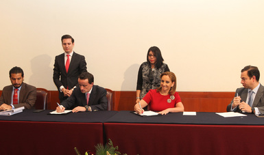 Firman la SRE y el IMSS convenio de colaboración para facilitar trámites y servicios a mexicanos en EUA