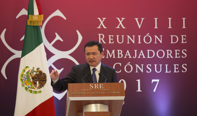 El Secretario de Gobernación, Miguel Ángel Osorio Chong, durante la XXVIII Reunión de Embajadores y Cónsules 
