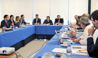 Reunión del Secretario de Economía con el Consejo Directivo de la AMIA