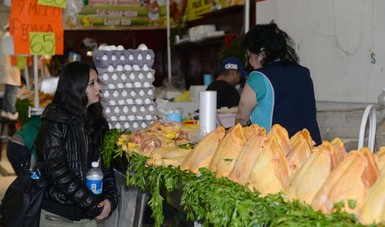 De acuerdo con el Programa “Quién es Quién en los Precios”, en la Ciudad de México y el Área Metropolitana el kilo de pollo en su presentación pierna y muslo se vendió durante la última semana a un precio promedio de 49.50 pesos por kilo.