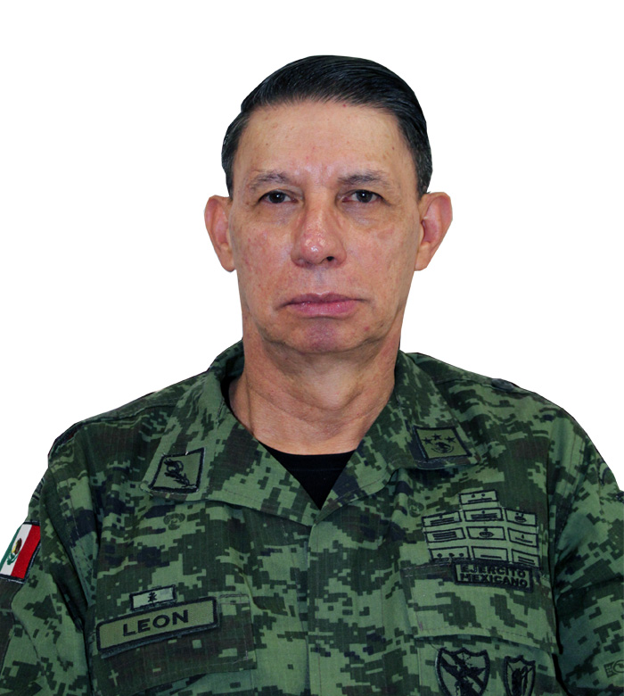 Nombre: Gral. Div. I.C. D.E.M Ret. José Marcelino León Santiago