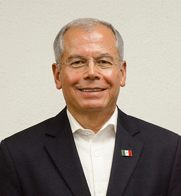 Salvador Fernández Rivera 